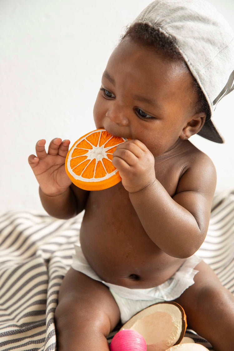 OLI&CAROL. Baby teether -  Clementino the Orange