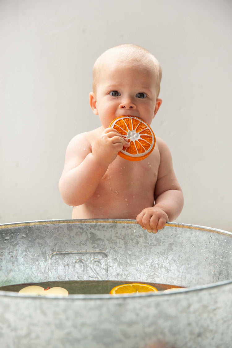 OLI&CAROL. Baby teether -  Clementino the Orange