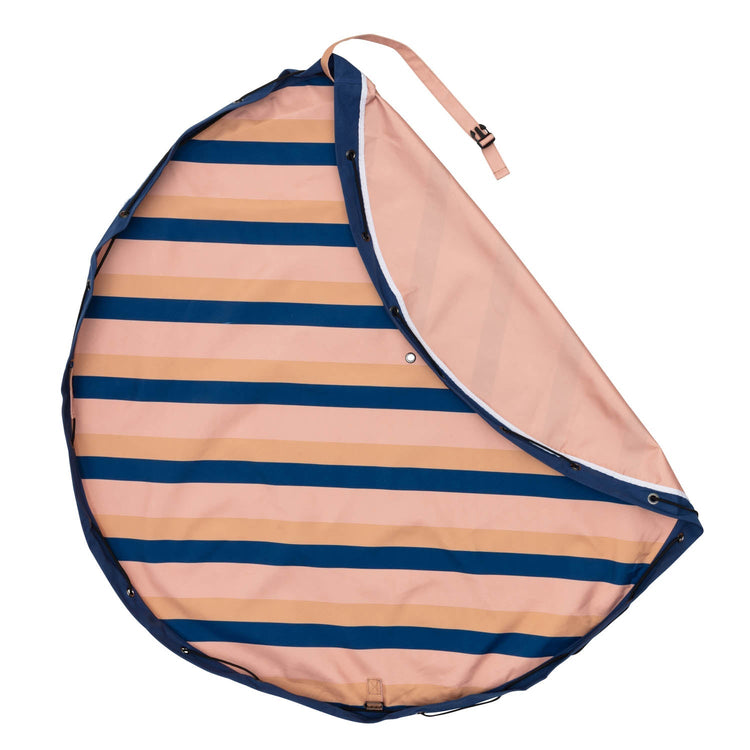 PLAY&GO. 2 in 1 storage bag and playmat. Outdoor Mokka Stripes