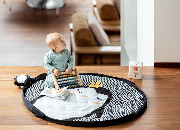 PLAY&GO. 2 in 1 Soft Playmat. Penguin